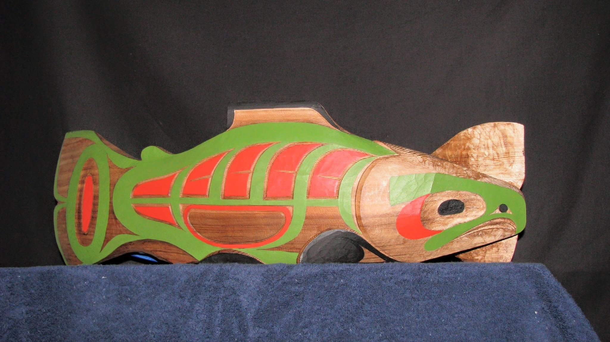 Salmon bowl carving