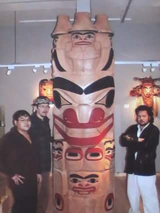 A Haida pole Gary assisted Lyle Campbell in carving